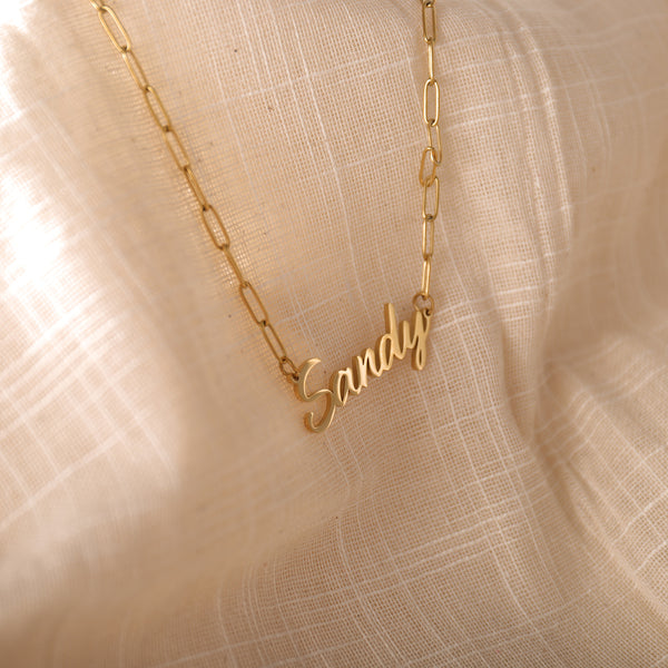Custom name pendant necklace with paperclip chain – modern and chic