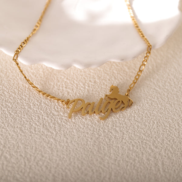 Galloping horse name necklace in gold – personalized equestrian jewelry